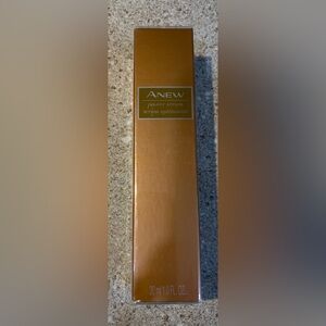 Brand New AVON ANEW Power Serum.